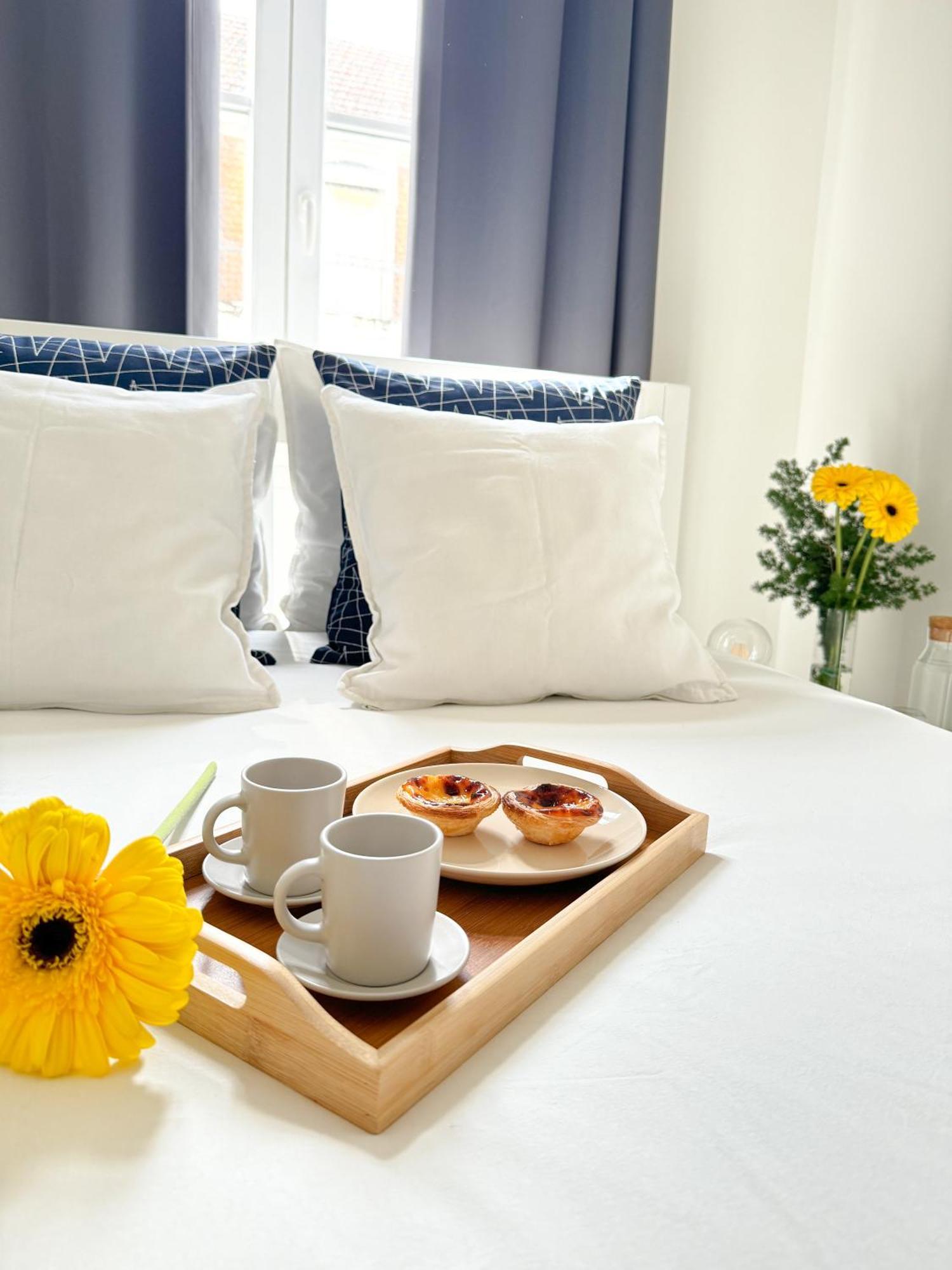 Cozy Room With Privative Bathroom On Rua Augusta Lisbon Exterior photo