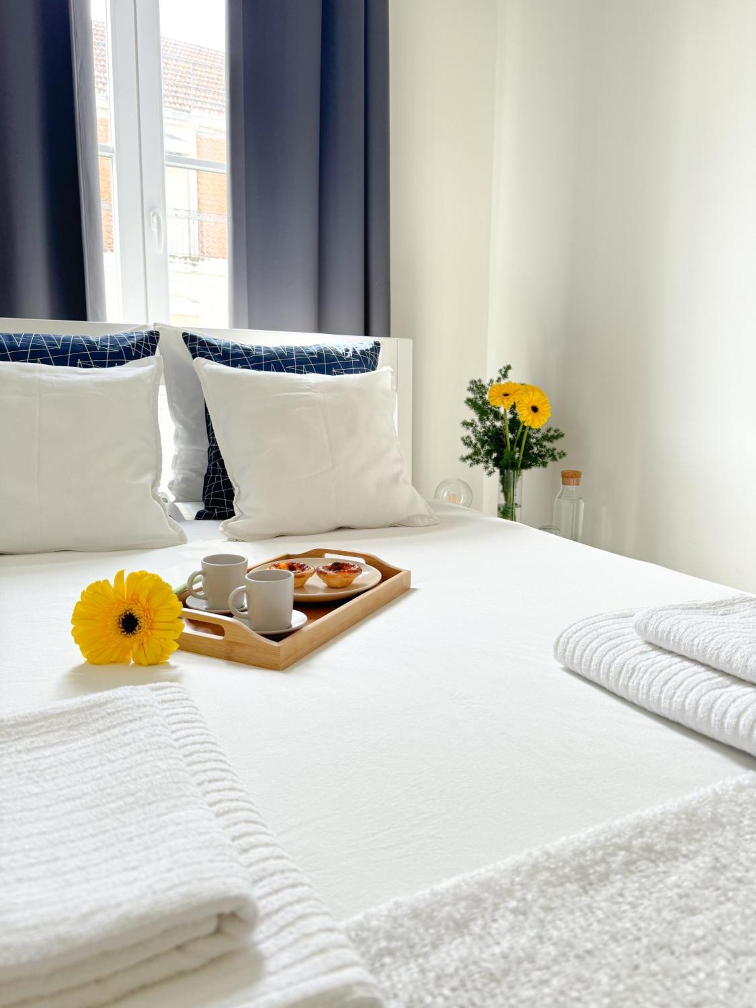 Cozy Room With Privative Bathroom On Rua Augusta Lisbon Exterior photo